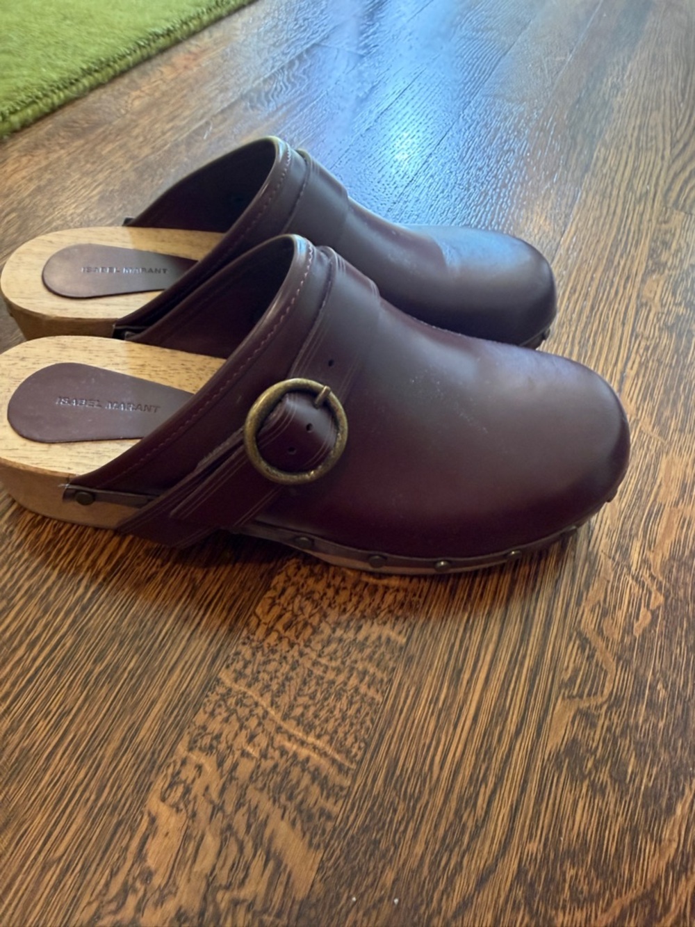 Isabel Marant Women’s Burgundy Leather Slip-On Clogs with Buckle - Picture 5 of 5